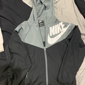 Nike windbreaker jacket